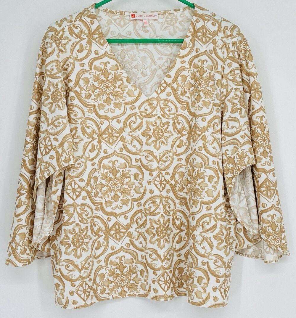 Jude Connally L Ivory Tan Medallion Print Travel Knit V Neck Slit Sleeve Top